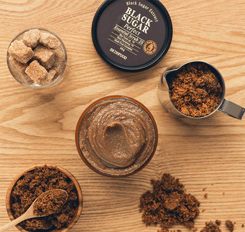 Skin Food - Black Sugar Perfect Essential Scrub 2x 210g
