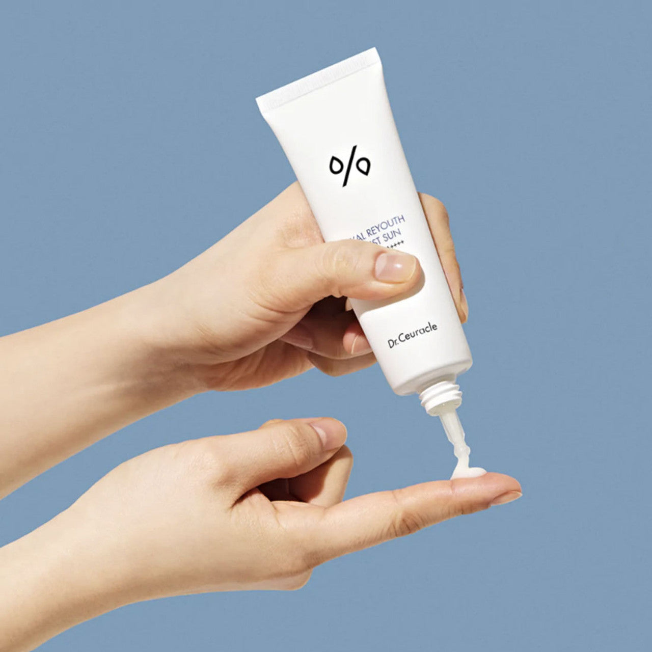 Dr.Ceuracle - Hyal Reyouth Moist Sun SPF 50+ PA++ 50ml