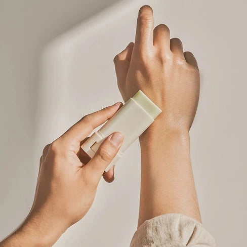 Beauty Of Joseon - Matte Sun Stick: Mugwort+Camelia SP50++ 18g