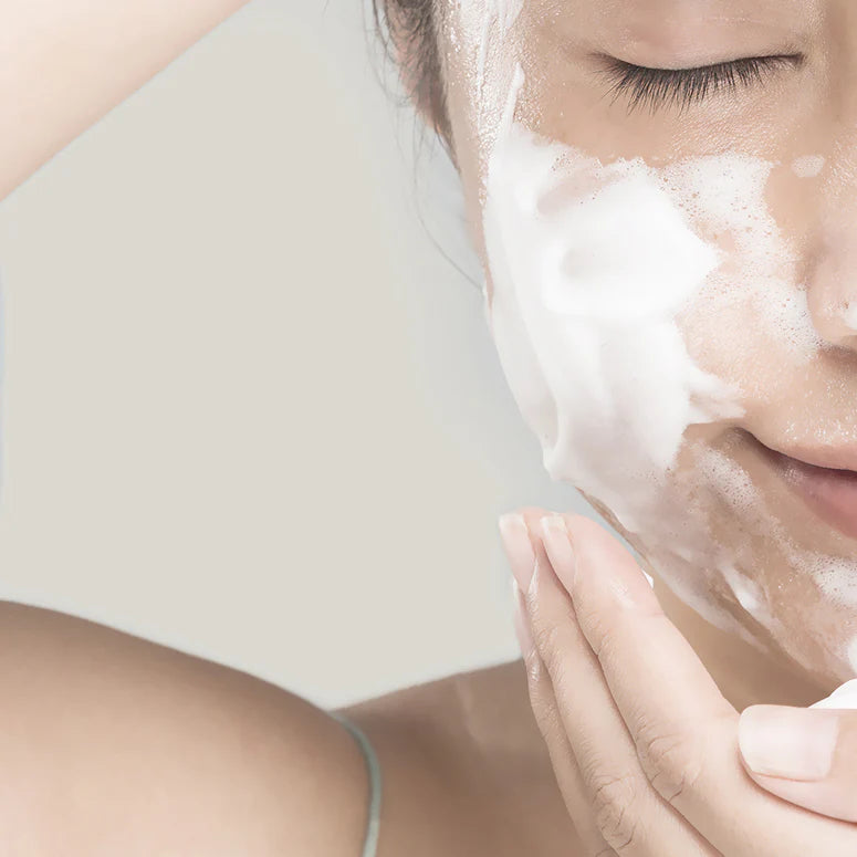 Anua – Heartleaf Succinic Moisture Cleansing Foam 150ml